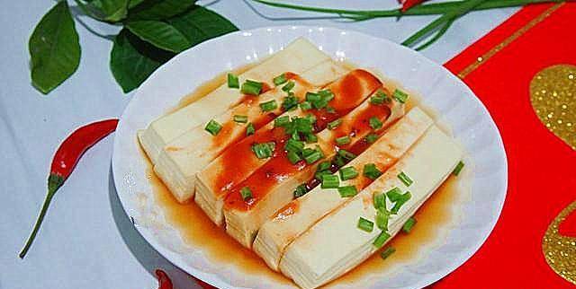 白糖白豆腐，家常美食的甜蜜与健康之道