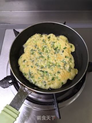 落寞韭菜鸡蛋饼做法