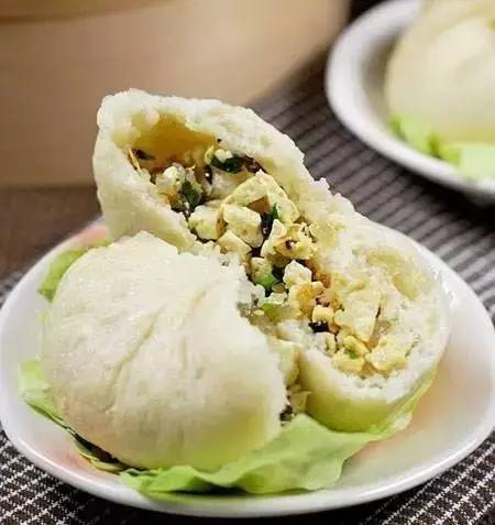 巴盟豆腐包子的魅力，传统美食的现代演绎