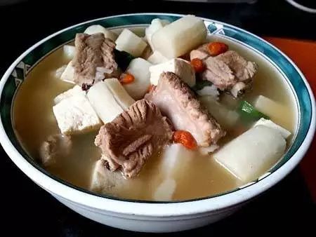 豆腐炖山药，滋养身心的一道家常美食
