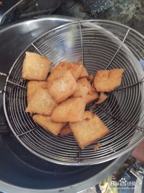 椒盐豆腐角的做法