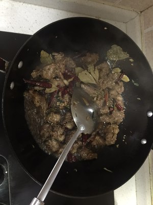 家常视频红烧牛肉，醇香入骨，美味再现餐桌