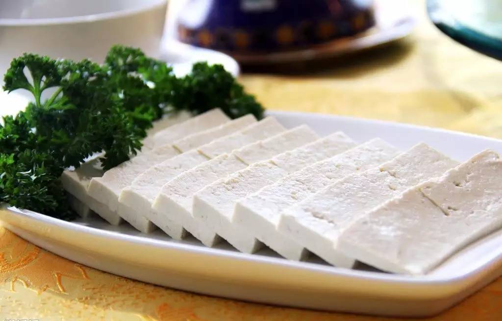 内酯豆腐的神奇魅力，营养与健康的美味之选