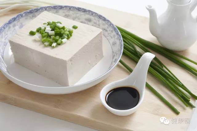 内酯豆腐的神奇魅力，营养与健康的美味之选