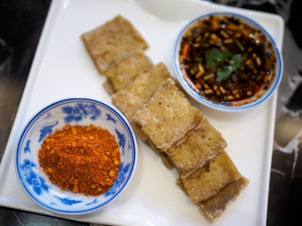 安徽油炸豆腐圆子，传统美食的魅力与家常做法解析