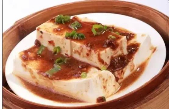 大块肉炖豆腐，家常美食的醇香诱惑