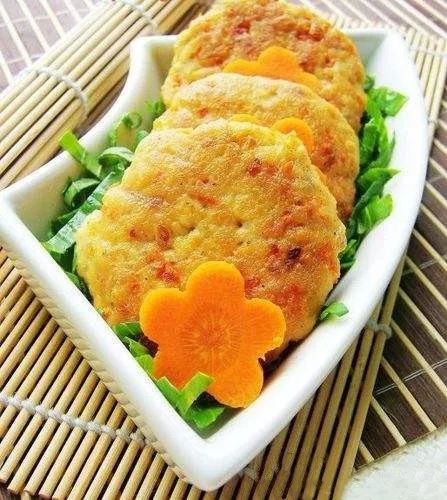 家常美食，猪肉豆腐炸饼的美味与营养制作指南