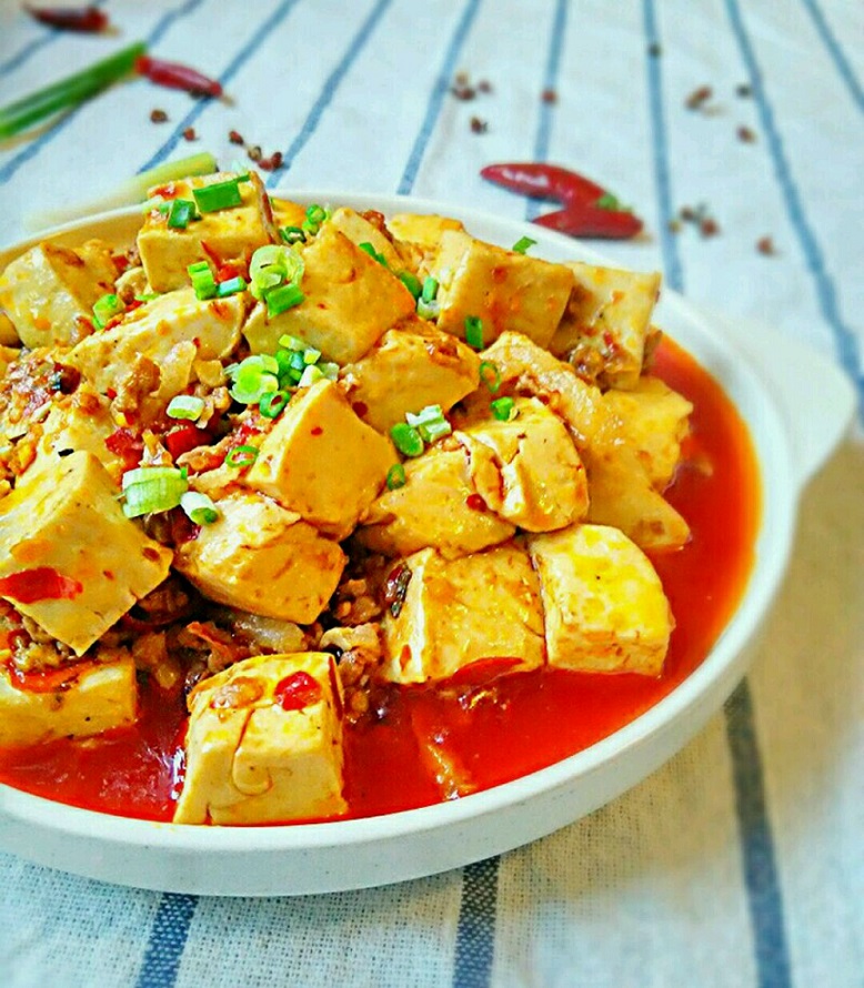 辣椒土豆白豆腐，家常美食的绝妙搭配与烹饪技巧