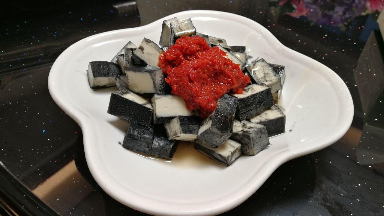 艾草秘制臭豆腐，传统风味与现代健康的完美融合