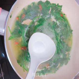 白色肉片汤的做法