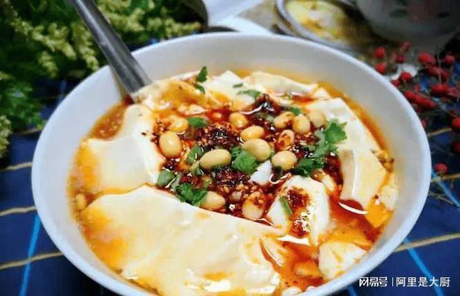 豆腐花的魅力，细说其食材、功效与制作秘诀