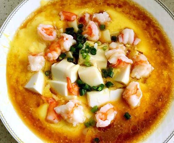 鲜豆腐炖干虾仁，鲜美滋味，营养满分的小家常菜