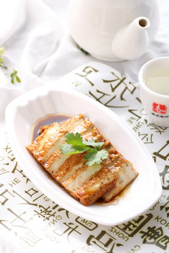 月子里的美味佳肴，卤水豆腐的滋补之道