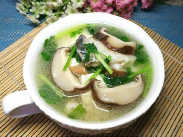 豆腐香菇汤，滋养身心的一道美味佳肴