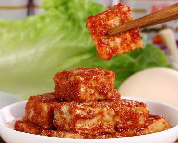 传统美食探秘，腐乳豆腐最正宗的做法与独特魅力