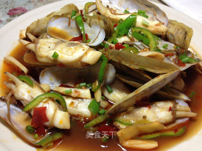 蛏子干烧豆腐，海鲜与豆制品的美味融合