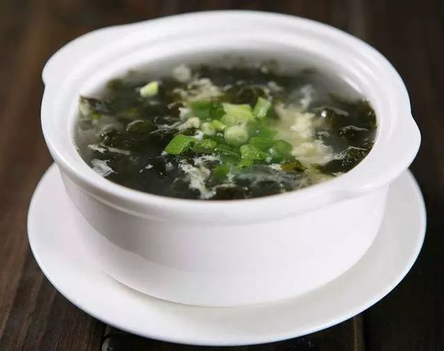 豆腐紫菜汤，一碗温润养生的鲜美佳肴