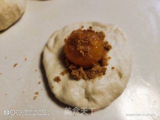 肉松炸弹面包鸡蛋做法