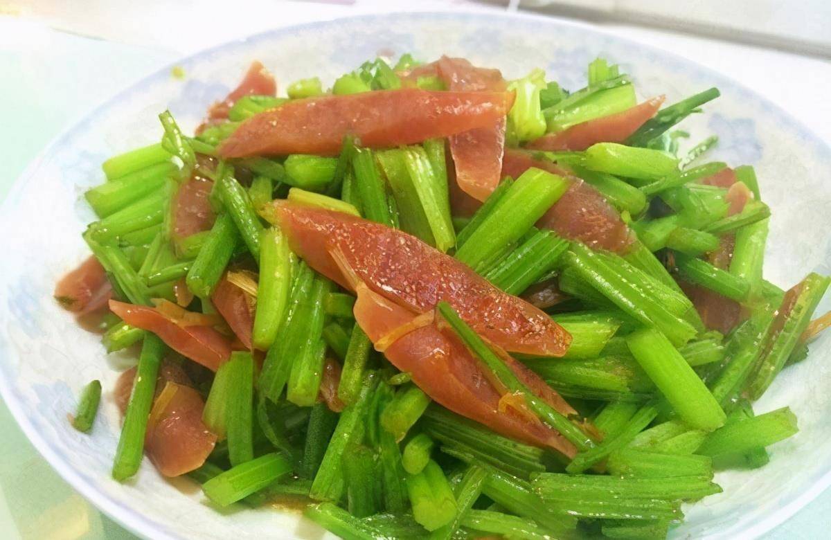 酱芹菜根，家常美味，营养满分的小菜谱