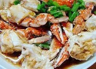 梭茄蟹豆腐煲的做法