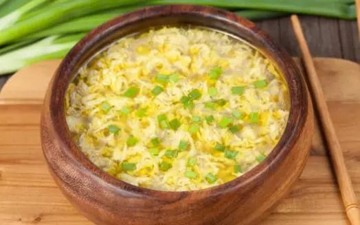 豆腐鸡蛋汤，家常美味，营养滋补的温暖之选