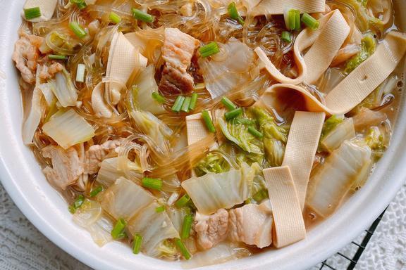 闽北白菜炖豆腐，家常美味，暖胃养生一锅炖