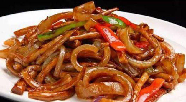 磨豆腐炒猪皮的做法