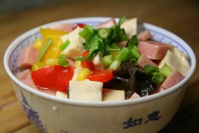 火腿豆腐山药汤，温暖滋养的鲜美佳品