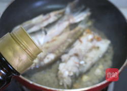 杂鱼煲各类鱼的做法