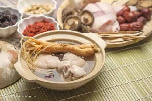日本豆腐煲菠菜，滋养身心的一道美食