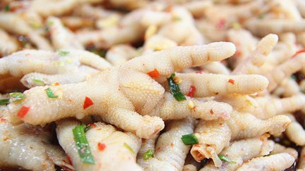 黎里辣鸡脚，美味背后的故事与家常做法解析