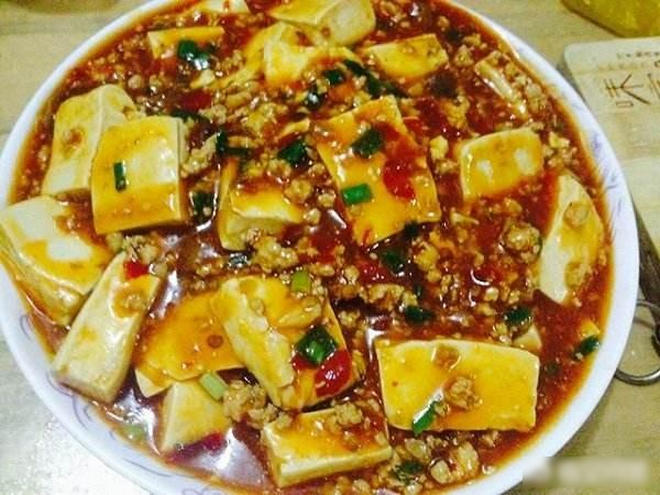 鱼板豆腐碗，鲜美口感与营养满分的美味佳肴