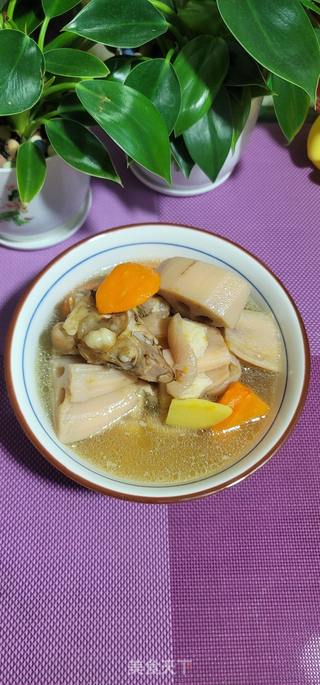 猪蹄莲藕做汤的做法