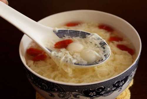 红糖豆腐醪糟汤，温暖身心的传统养生甜品