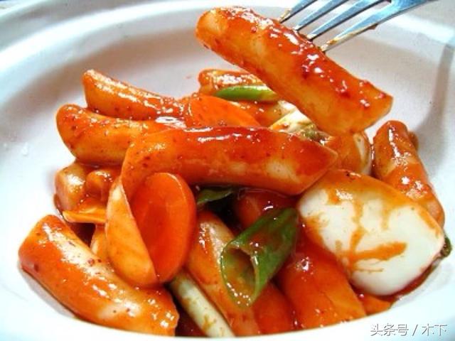 番茄酱炒年糕，家常美食的魅力与简便做法