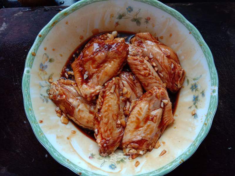 蜜汁鸡翅电饼铛版，轻松打造家庭美食盛宴