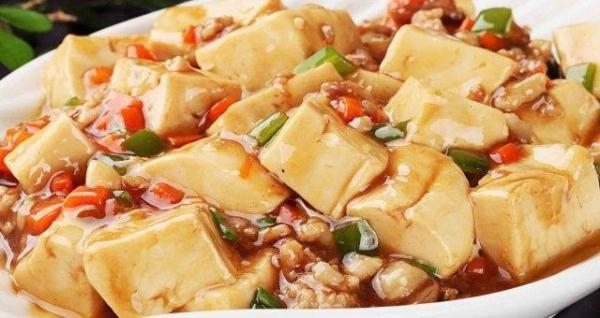 炖卤水豆腐虾米，家常美食的鲜美诱惑
