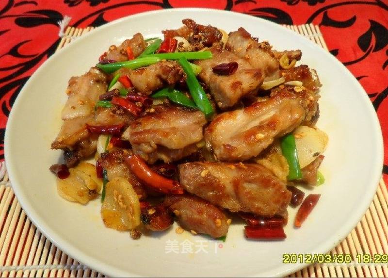 酒味麻辣排骨的做法