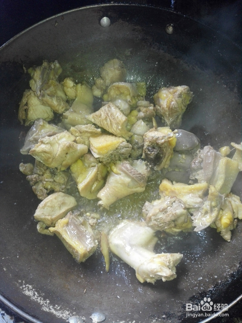 砂锅菠萝鸡块汤的做法