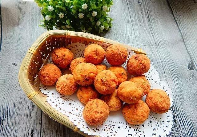 酱豆腐丸子扣碗，家常美味，传统风味新体验