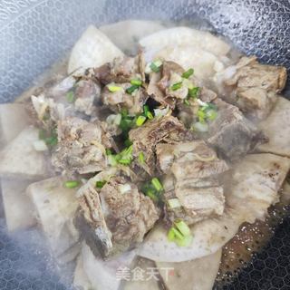 香芋圆子烧排骨的做法