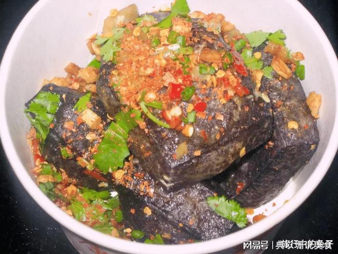 家常快速腌臭豆腐，独特风味，唤醒味蕾的美食之旅