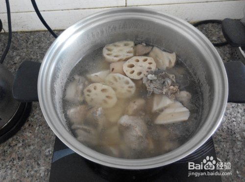 藕尖排骨汤的正宗做法