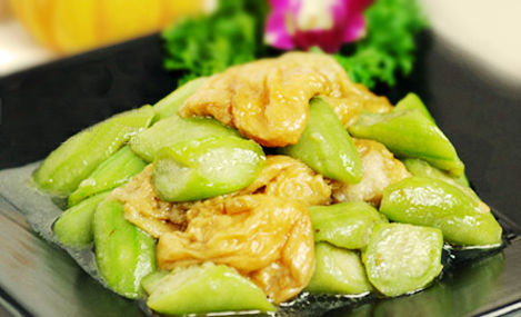 宿迁豆腐丝瓜，夏日里的清爽佳肴，家常做法大揭秘