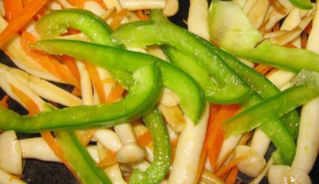 黄豆酱炒白莱做法大全
