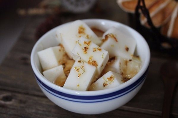 家庭自制杏仁豆腐，清新口感，营养满满的小甜品
