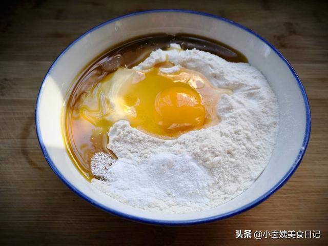 面粉加鸡蛋红糖做法