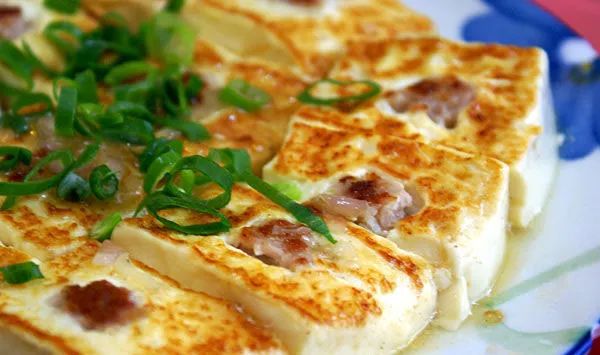 传统美食新滋味——狗肉酿豆腐的做法与功效