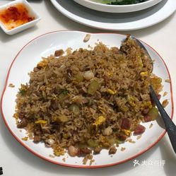 荷兰豆腐炒饭，融合中西风味的美食佳肴