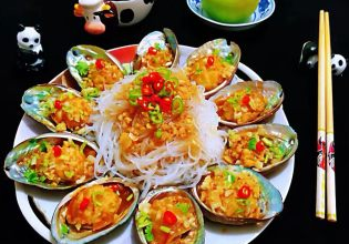 粉丝蒜蓉蒸鲍鱼，海鲜美食的魅力与简单做法揭秘